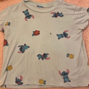 Stitch tee shirt slightly cropped
